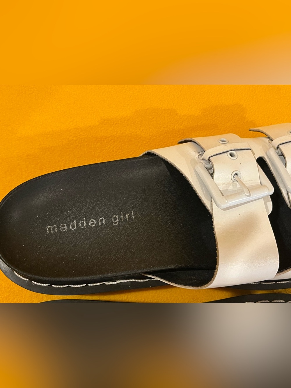 Steve Madden platform slide sandals chunky sole, buckle straps. White, black 8.5 - Picture 7 of 13
